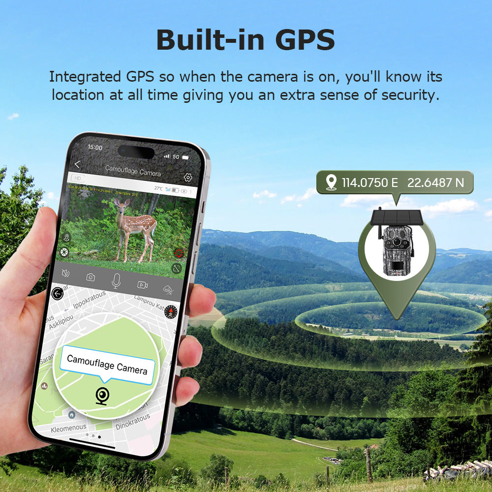 Fototrappola 4G installata su un palo in giardino