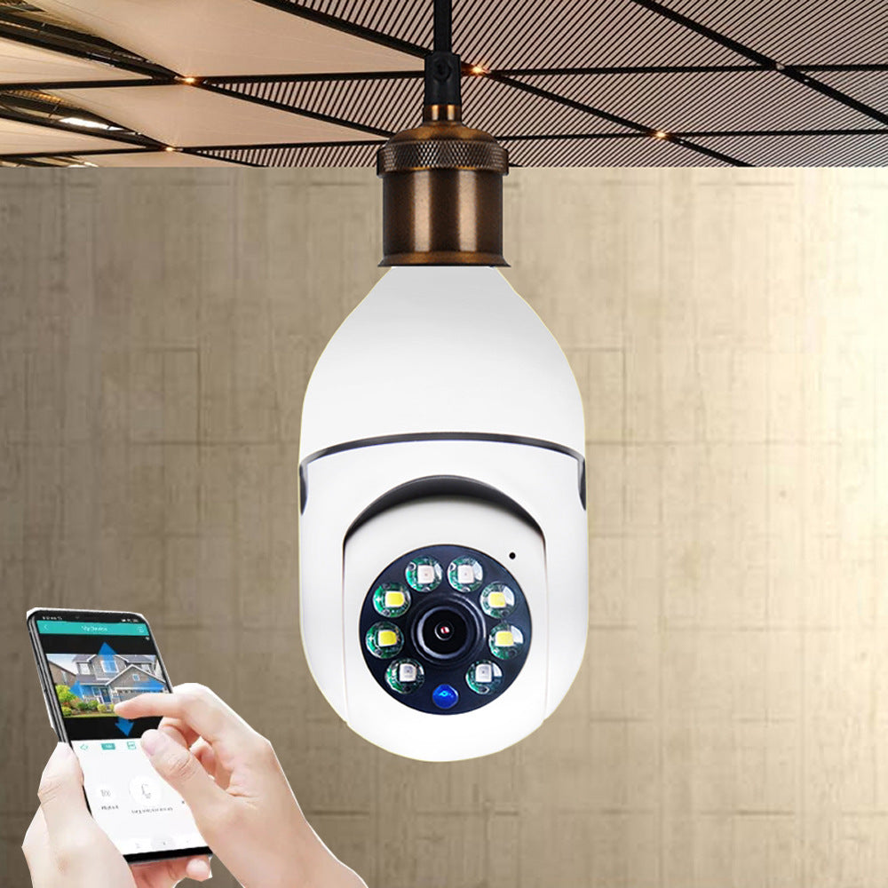 Telecamera di sicurezza MicroElgo con LED IR, montata al soffitto e controllata via smartphone